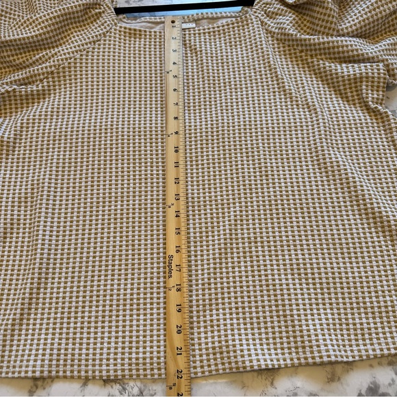 Women’s Top Size 3X White and Gold Camel Checkered Balloon Sleeves AVA &VIV - Picture 4 of 9